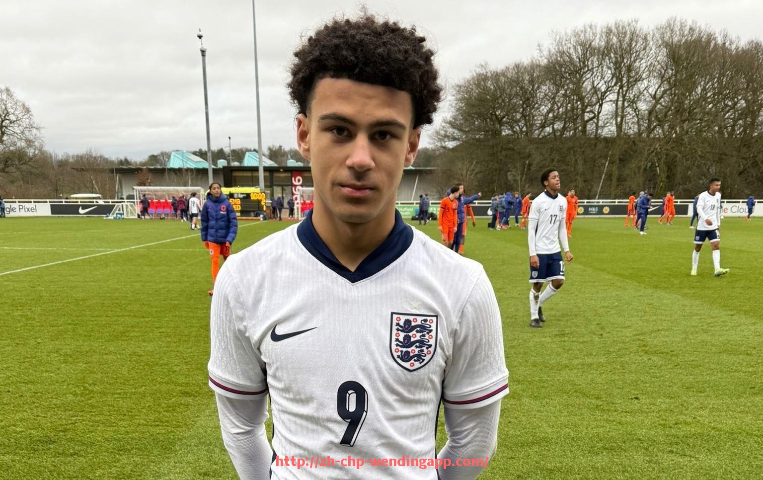 问鼎娱乐官网-莱比锡红牛与德甲传统球队交锋战绩分析