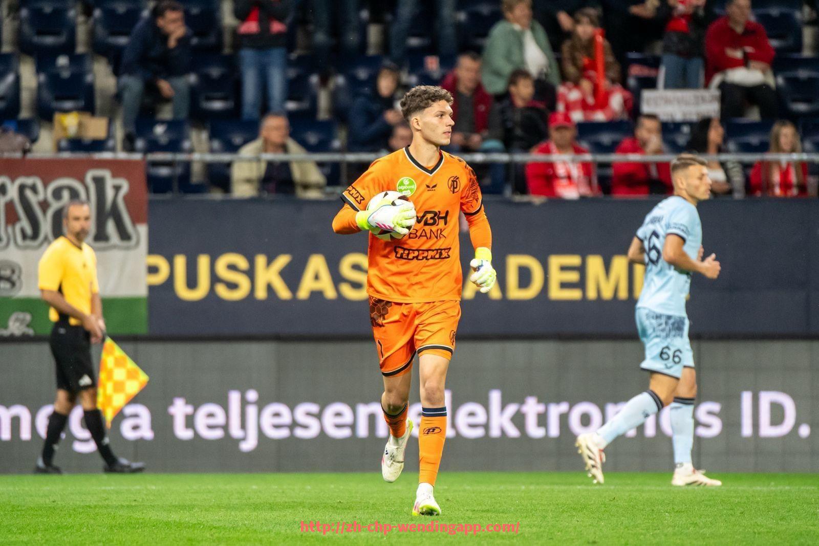 问鼎娱乐官网-不同视角下的CBA球员另类数据统计盘点